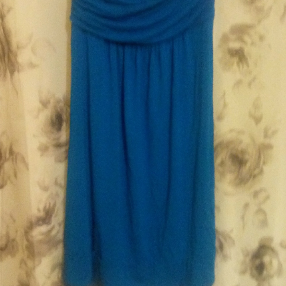 The limited dress
